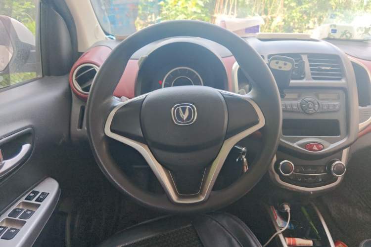 Used CHANGAN Benni 2015 1.4L IMT Luxury Model China V Standard Steering Wheel