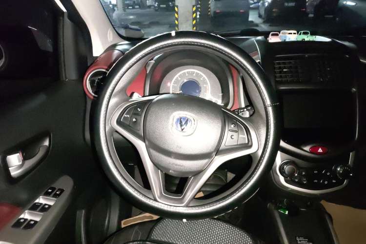 Used CHANGAN Benni 2015 1.4L IMT Luxury Model China IV Steering Wheel