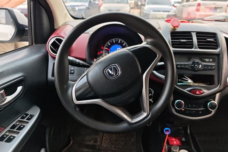 Used CHANGAN Benni 2015 1.4L Manual Luxury Model China IV Standard Steering Wheel