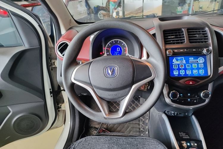 Used CHANGAN Benni 2015 1.4L IMT Luxury Model China V Standard Steering Wheel