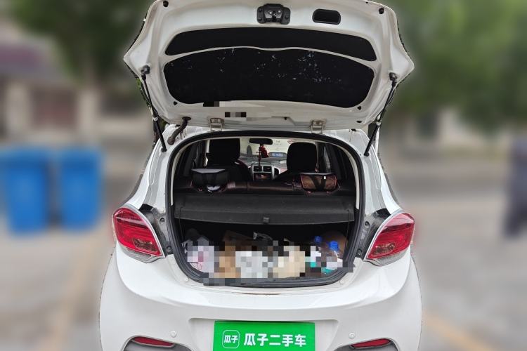Used CHANGAN Benni 2015 1.4L IMT Prestige Model China V Standard Trunk