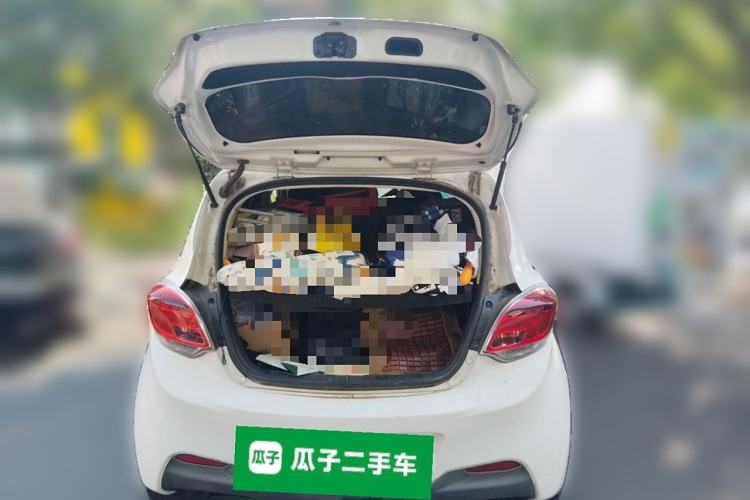 Used CHANGAN Benni 2015 1.4L IMT Luxury Model China V Standard Trunk