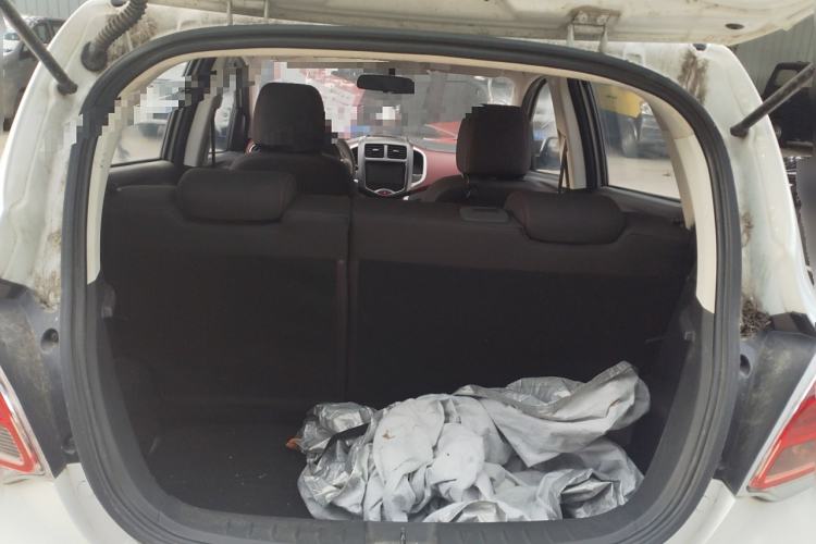 Used CHANGAN Benni 2015 1.4L IMT Prestige Model China V Standard Trunk