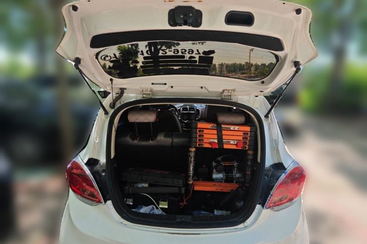 Used CHANGAN Benni 2015 1.4L IMT Prestige Model China V Standard Trunk