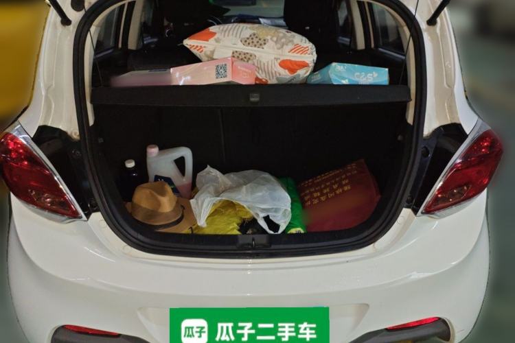 Used CHANGAN Benni 2015 1.4L Manual Luxury Model China V Standard Trunk