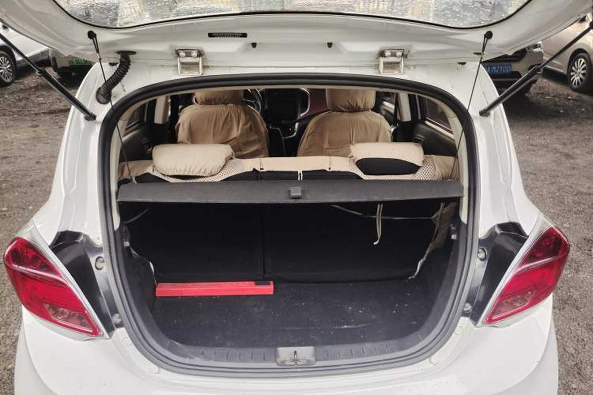Used CHANGAN Benni 2015 1.4L IMT Prestige Model China V Standard Trunk