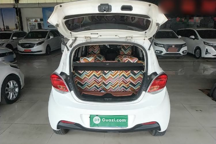 Used CHANGAN Benni 2015 1.4L IMT Luxury Model China V Standard Trunk