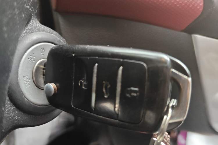 Used CHANGAN Benni 2015 1.4L IMT Prestige Model China V Standard Vehicle Key