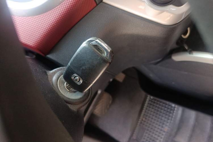 Used CHANGAN Benni 2015 1.4L IMT Luxury Model China V Standard Vehicle Key