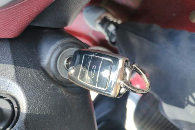Used CHANGAN Benni 2015 1.4L IMT Sunroof Version China V Standard Vehicle Key