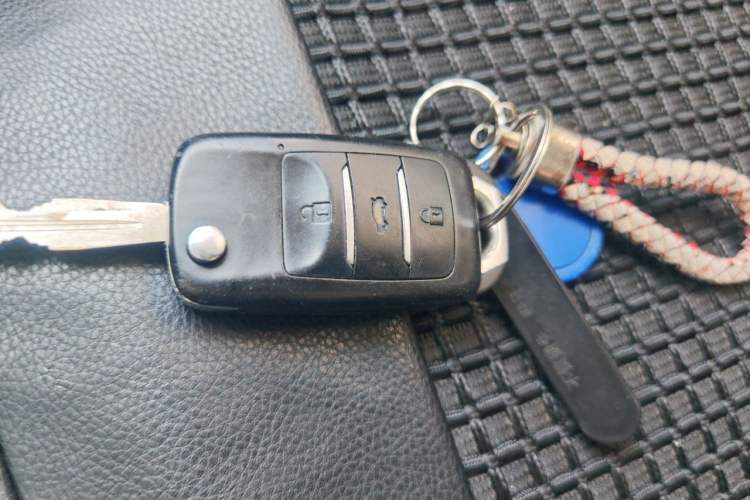 Used CHANGAN Benni 2015 1.4L IMT Luxury Model China V Standard Vehicle Key