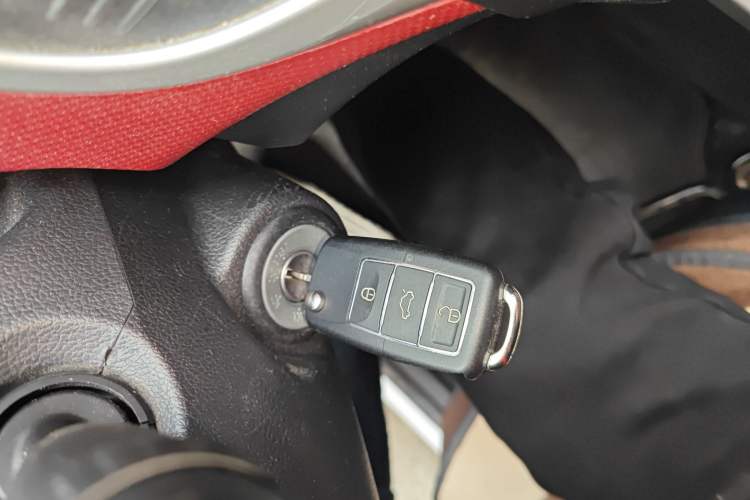 Used CHANGAN Benni 2015 1.4L IMT Prestige Model China V Standard Vehicle Key