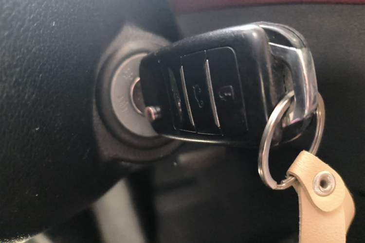 Used CHANGAN Benni 2015 1.4L IMT Luxury Model China V Standard Vehicle Key