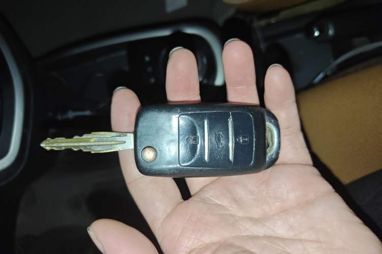 Used CHANGAN Benni 2015 1.4L IMT Sunroof Version China IV Standard Vehicle Key