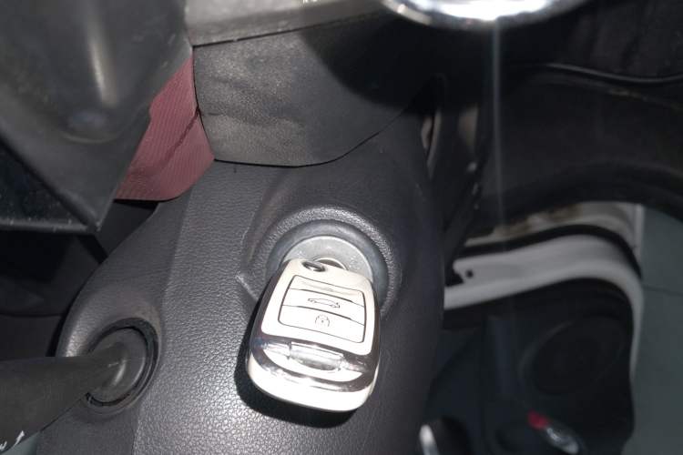 Used CHANGAN Benni 2015 1.4L IMT Luxury Model China V Standard Vehicle Key