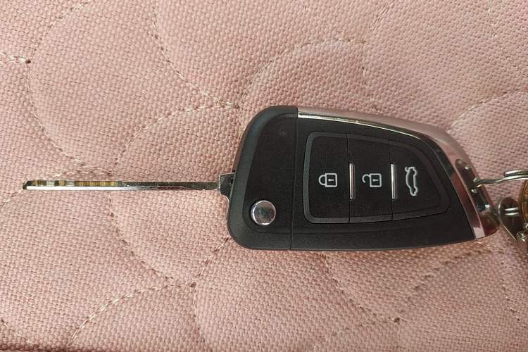 Used CHANGAN Benni 2015 1.4L IMT Luxury Model China V Standard Vehicle Key