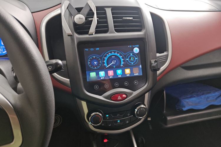 Used CHANGAN Benni 2015 1.4L IMT Luxury Model China V Standard Audio And AC Panel