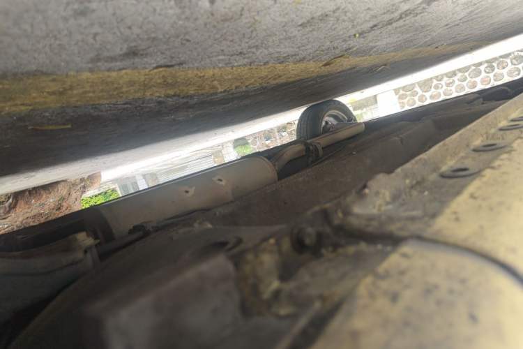 Used CHANGAN Benni 2015 1.4L IMT Luxury Model China V Standard Chassis Front Right