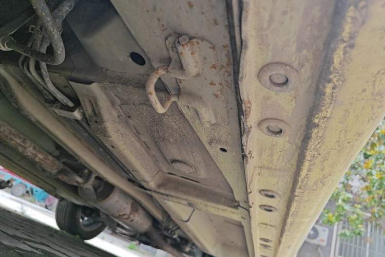 Used CHANGAN Benni 2015 1.4L IMT Prestige Model China V Standard Chassis Rear Right