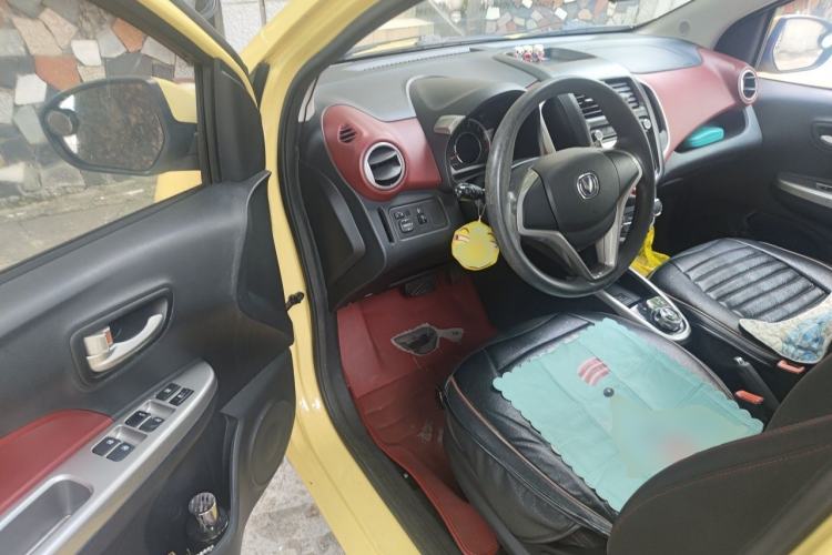 Used CHANGAN Benni 2015 1.4L IMT Luxury Model China V Standard Driver Seat