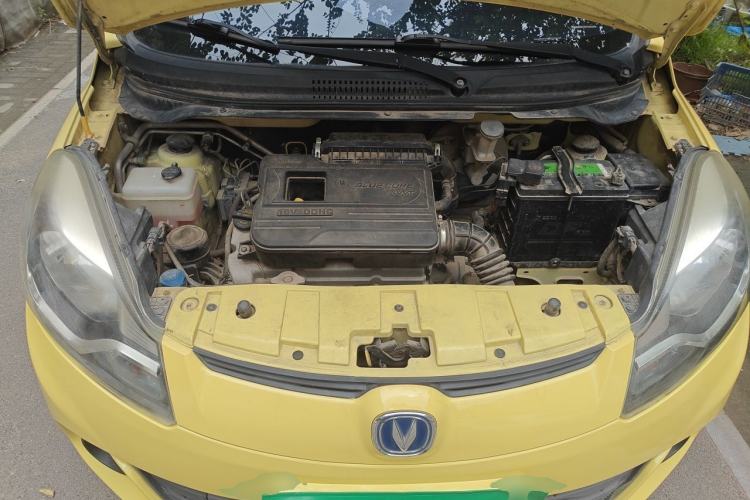 Used CHANGAN Benni 2015 1.4L Manual Luxury Model China V Standard Engine Bay