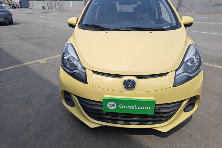 Used CHANGAN Benni 2015 1.4L IMT Luxury Model China V Standard Exterior 3
