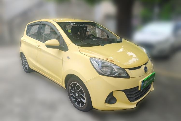 Used CHANGAN Benni 2015 1.4L IMT Luxury Model China V Standard Front Right 45 Deg