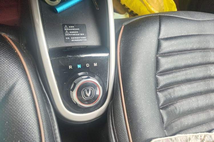Used CHANGAN Benni 2015 1.4L IMT Luxury Model China V Standard Gear Lever