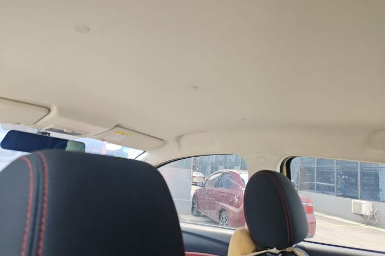 Used CHANGAN Benni 2015 1.4L IMT Luxury Model China V Standard Interior 3