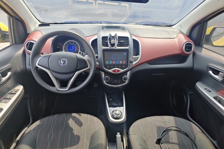 Used CHANGAN Benni 2015 1.4L IMT Luxury Model China V Standard Interior 4