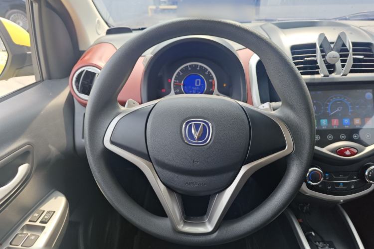 Used CHANGAN Benni 2015 1.4L IMT Luxury Model China V Standard Interior 5
