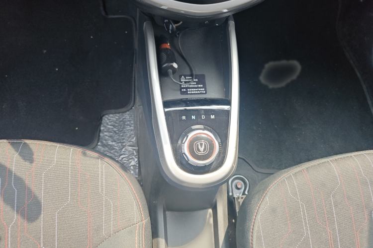 Used CHANGAN Benni 2015 1.4L IMT Luxury Model China V Standard Interior 7