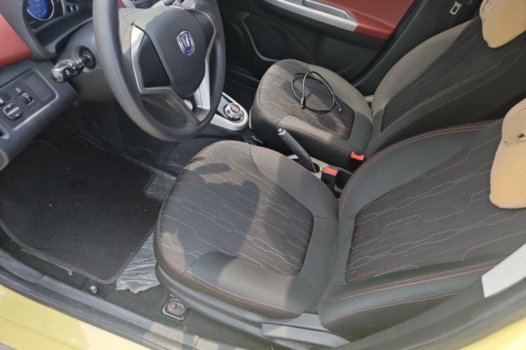 Used CHANGAN Benni 2015 1.4L IMT Luxury Model China V Standard Interior 9