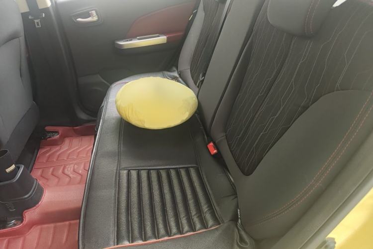 Used CHANGAN Benni 2015 1.4L IMT Luxury Model China V Standard Left Rear Seat
