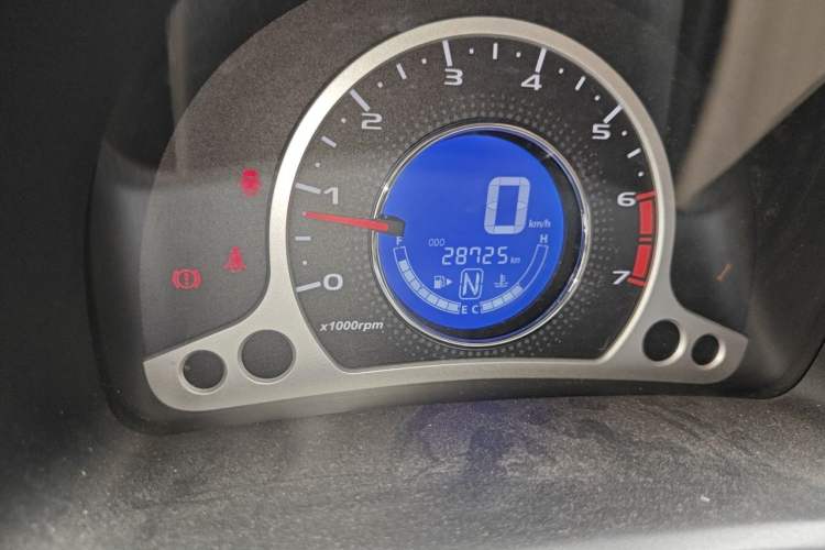 Used CHANGAN Benni 2015 1.4L IMT Prestige Model China V Standard Odometer Close Up