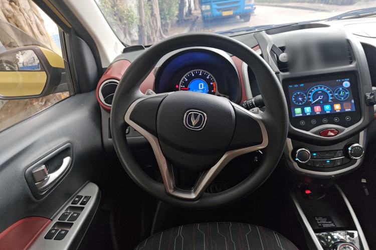Used CHANGAN Benni 2015 1.4L IMT Luxury Model China V Standard Steering Wheel