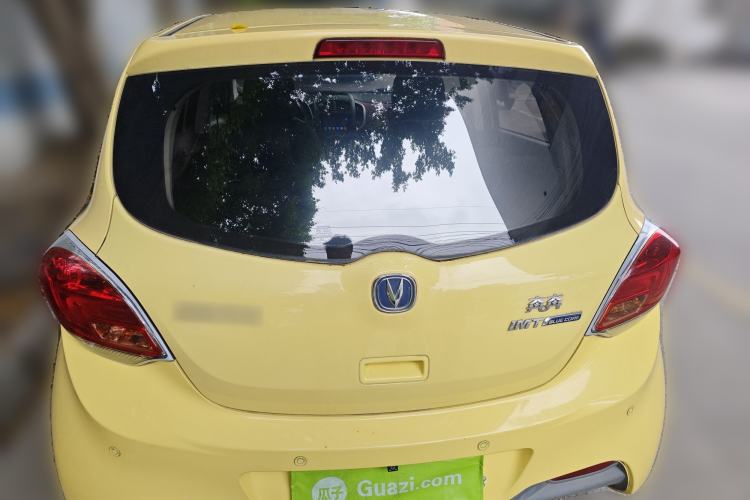 Used CHANGAN Benni 2015 1.4L IMT Luxury Model China V Standard Trunk
