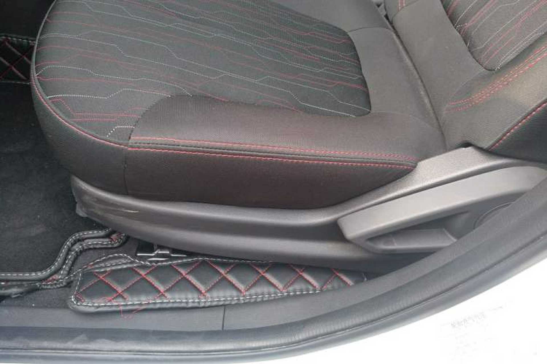 Used CHANGAN Benni 2017 Pure Electric 180 km Standard Model Left Front Seat