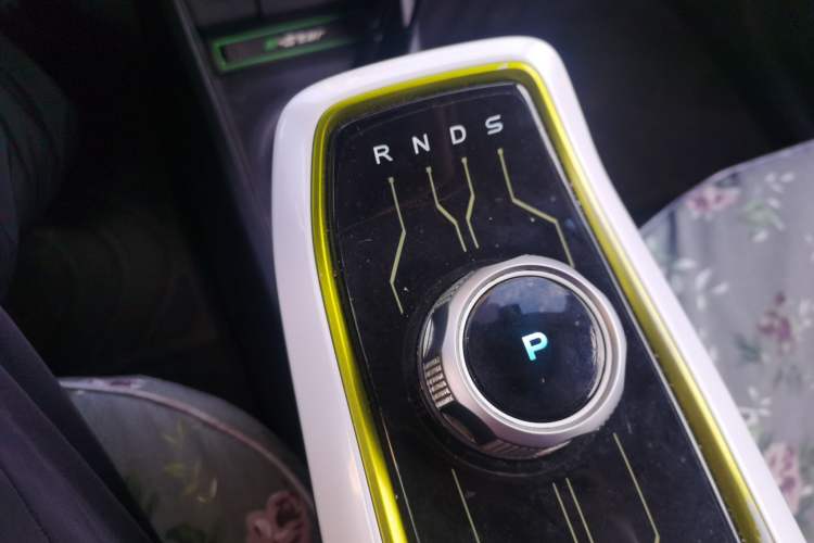Used CHANGAN Benni E-Star 2020 Heartbeat Edition NMC Lithium Gear Lever