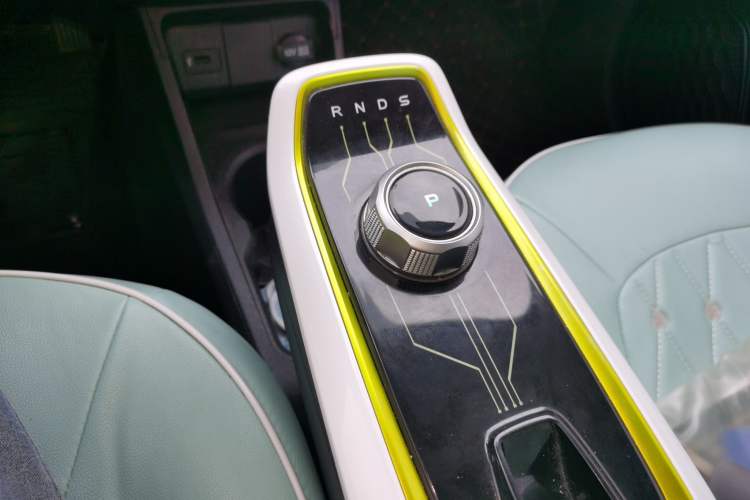 Used CHANGAN Benni E-Star 2020 Xinyue Edition Lithium-NMC Gear Lever