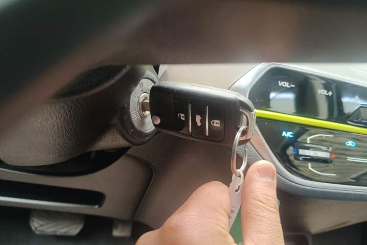 Used CHANGAN Benni E-Star 2020 Heart Edition Lithium Iron Phosphate (31.95 kWh) Interior 1