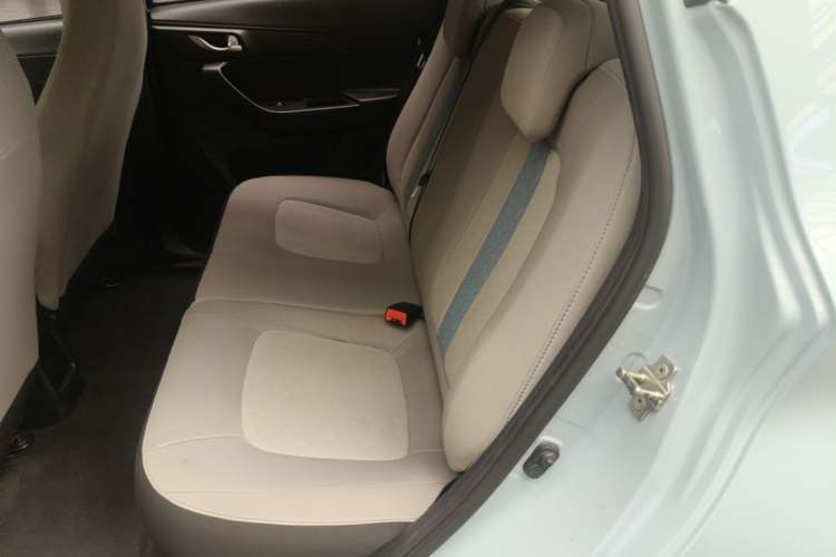 Used CHANGAN Benni E-Star 2020 Heart Edition Lithium Iron Phosphate (31.95 kWh) Left Rear Seat