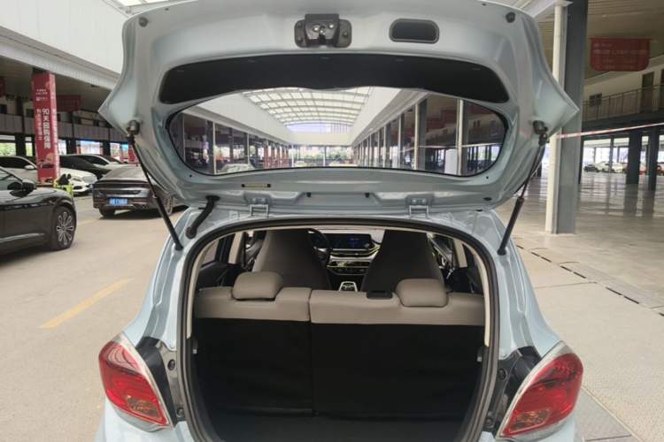 Used CHANGAN Benni E-Star 2020 Heart Edition Lithium Iron Phosphate (31.95 kWh) Trunk