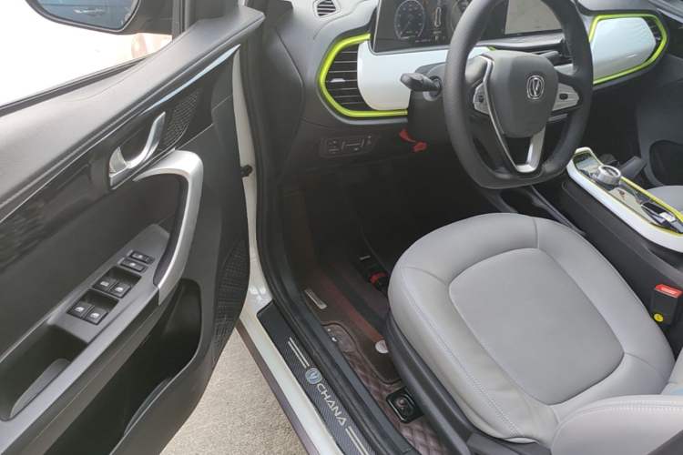 Used CHANGAN Benni E-Star 2020 Xinyue Edition Lithium-NMC Driver Seat
