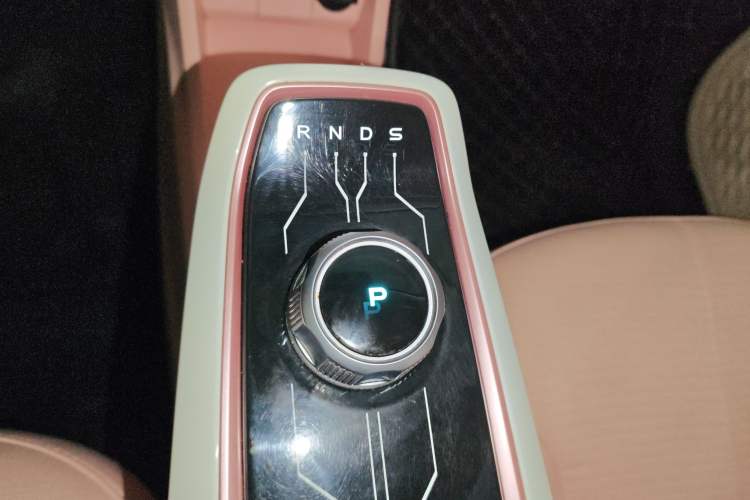 Used CHANGAN Benni E-Star 2020 Xinyue Edition Lithium Iron Phosphate (31.95 kWh) Gear Lever