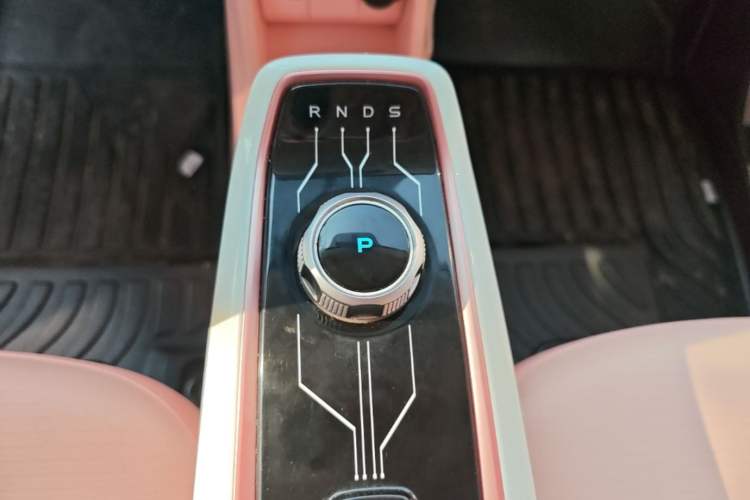 Used CHANGAN Benni E-Star 2020 Xinyue Edition Lithium Iron Phosphate (31.95 kWh) Gear Lever