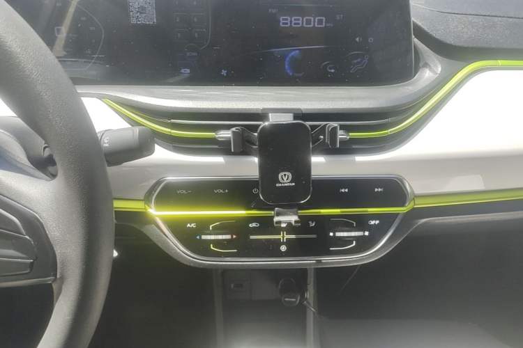 Used CHANGAN Benni E-Star 2020 Xinyue Edition Lithium Iron Phosphate (31.95 kWh) Audio And AC Panel