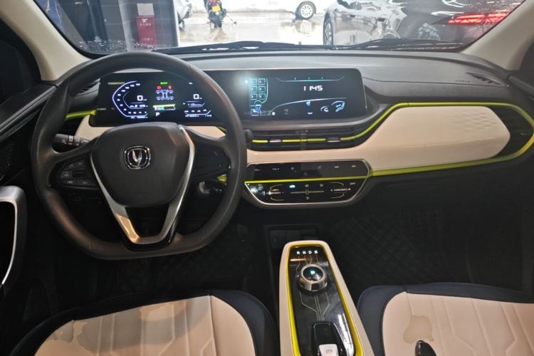 Used CHANGAN Benni E-Star 2020 Heart Edition Lithium Iron Phosphate (31.18 kWh) Center Console