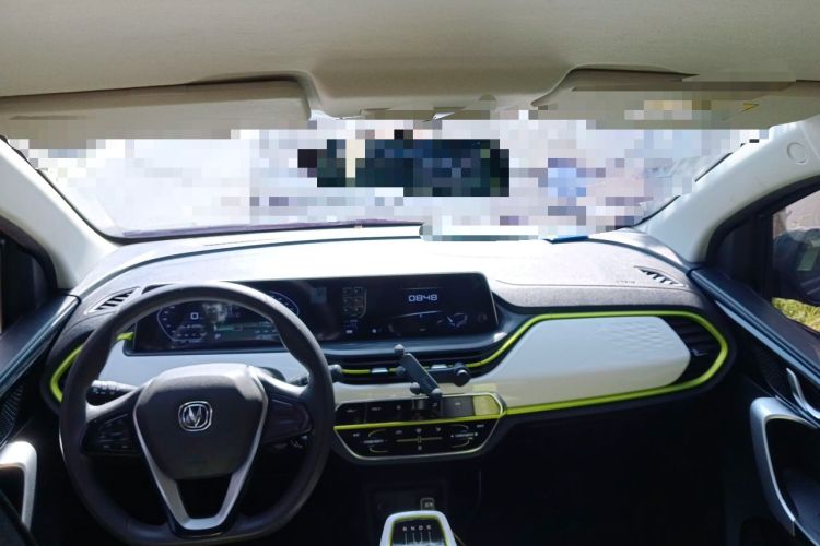 Used CHANGAN Benni E-Star 2020 Heart Edition Lithium Iron Phosphate (31.95 kWh) Center Console