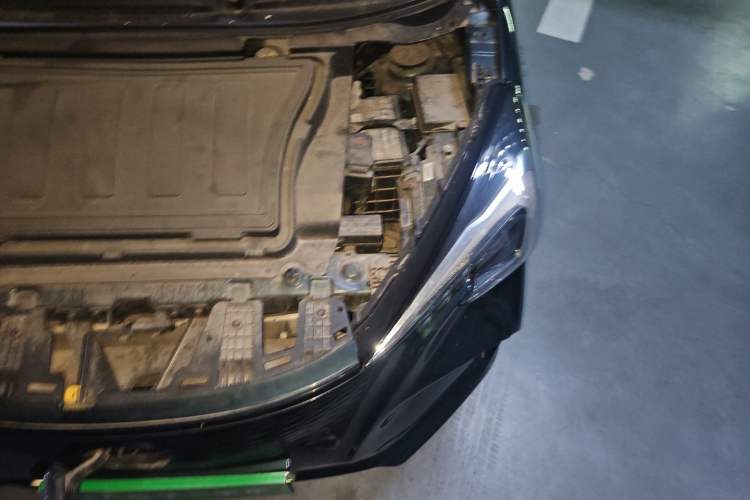 Used CHANGAN Benni E-Star 2020 Xinyue Edition Lithium Iron Phosphate (31.18 kWh) Engine Bay Left
